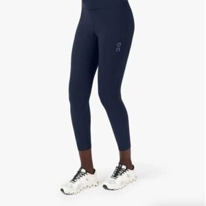 On Running Active Tights Navy Size Medium